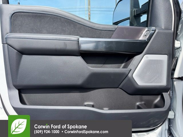 New 2026 Ford F250 Platinum w/ Tremor Off-Road Package AWD/4WD image 18