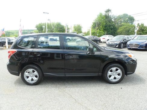 Used 2016 Subaru Forester 2.5i AWD/4WD image 6