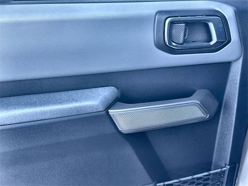 Used 2022 Ford Bronco Everglades image 16