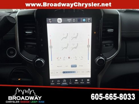 Used 2024 RAM 3500 Laramie image 19