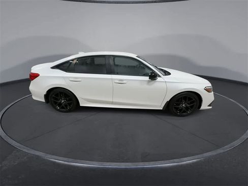 Used 2023 Honda Civic Sport image 9