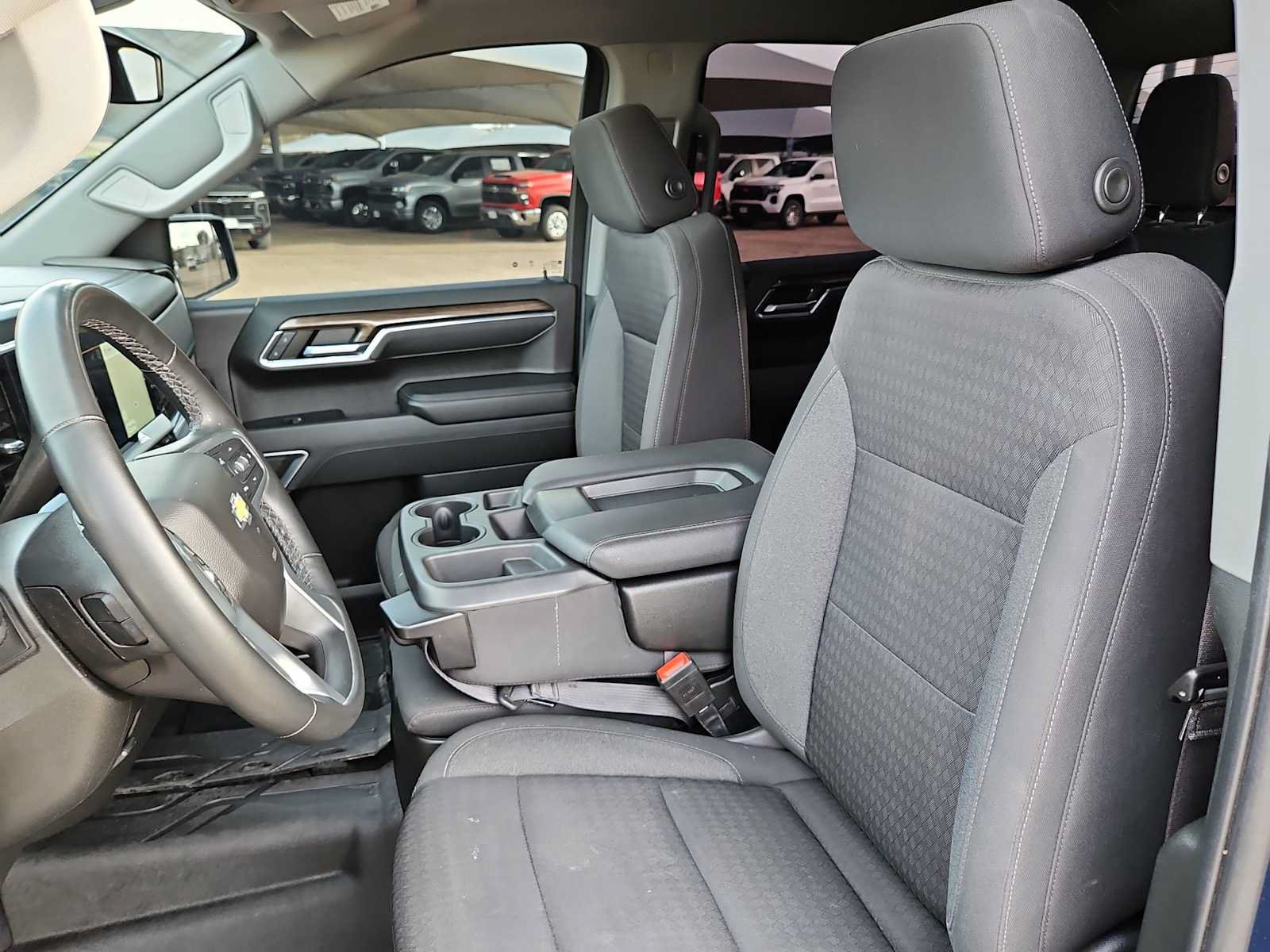 Used 2023 Chevrolet Silverado 1500 LT RWD image 16