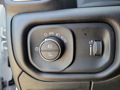 Used 2024 RAM 1500 Big Horn AWD/4WD image 21