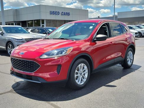Certified 2022 Ford Escape SE w/ Cold Weather Package FWD image 8