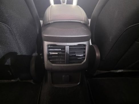 Used 2016 Ford Fusion SE w/ SE Cold Weather Package FWD image 26