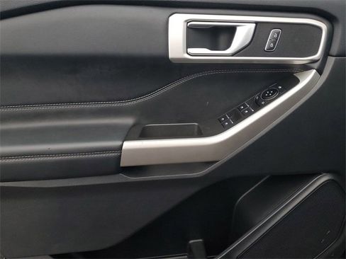 Certified 2023 Ford Explorer XLT w/ Equipment Group 202A image 8