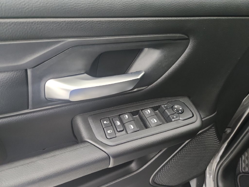 New 2027 RAM 1500 Express AWD/4WD image 21