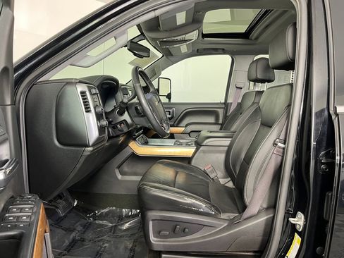 Used 2016 Chevrolet Silverado 2500 LTZ w/ Duramax Plus Package AWD/4WD image 11