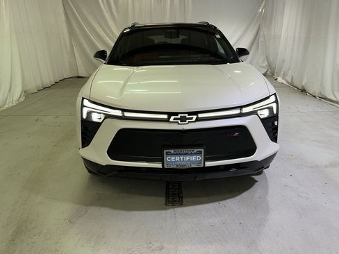 Certified 2025 Chevrolet Blazer EV RS image 3