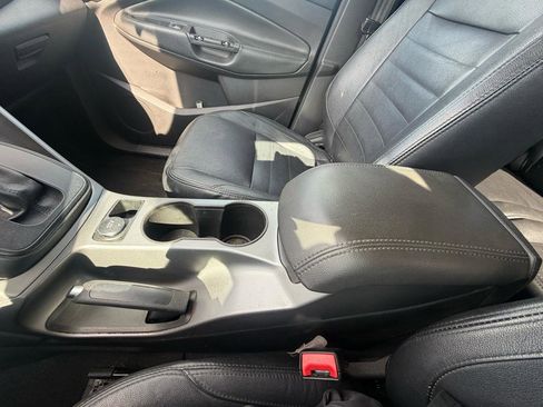 Used 2015 Ford Escape SE FWD image 15