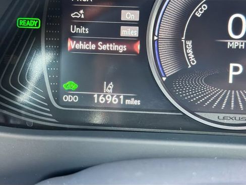 Used 2023 Lexus UX 250h FWD w/ Accessory Package (Z2) image 41