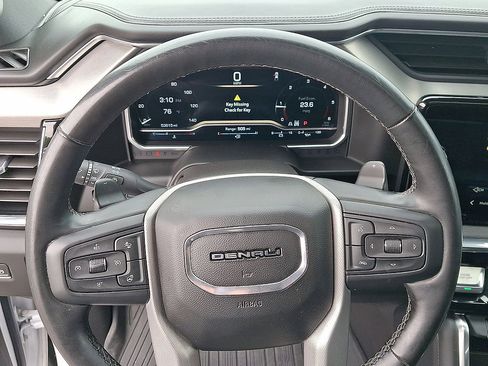 Used 2024 GMC Sierra 1500 Denali w/ Denali Reserve Package AWD/4WD image 16