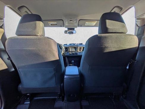 Used 2017 Toyota RAV4 LE image 21