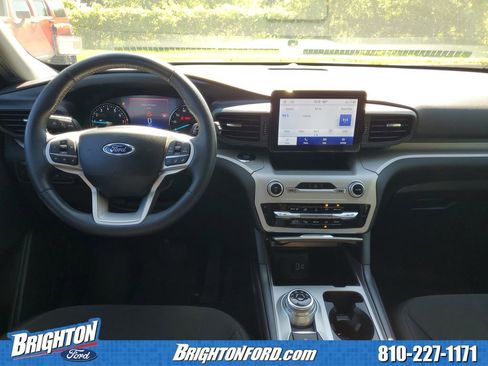Certified 2024 Ford Explorer XLT AWD/4WD image 15