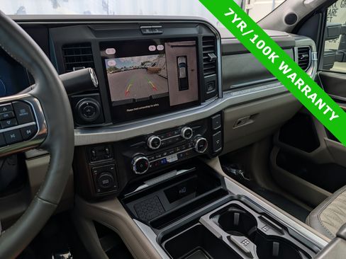 Certified 2025 Ford F250 Platinum w/ Platinum Plus Package AWD/4WD image 35