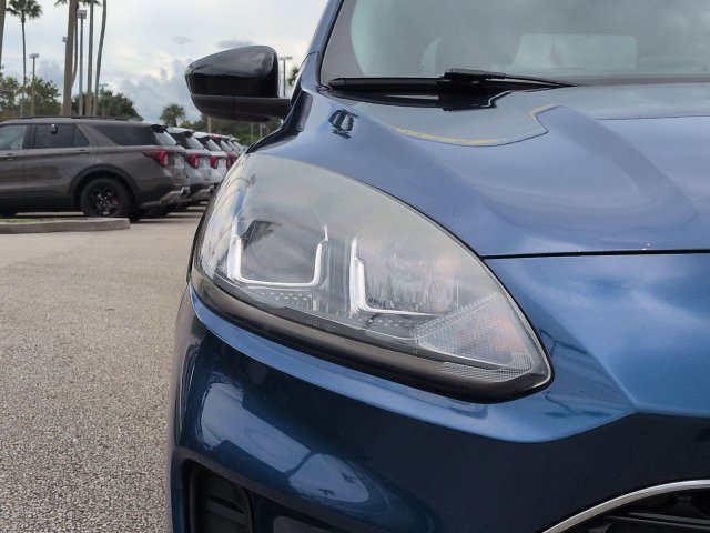 Certified 2022 Ford Escape SE w/ SE Sport Appearance Package FWD image 10