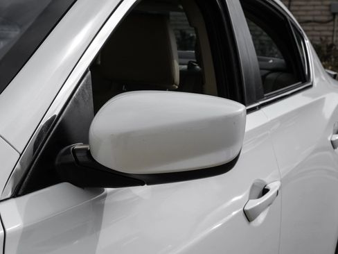 Used 2017 Acura ILX image 39