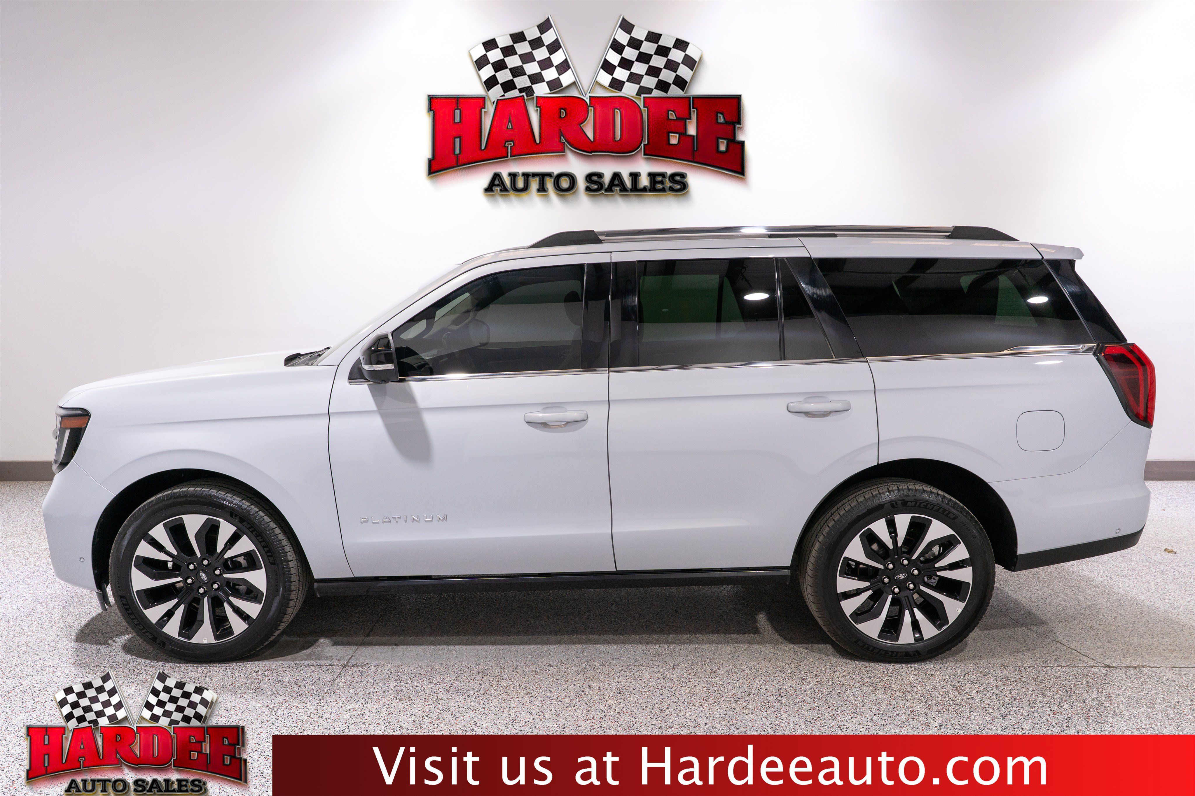 Used 2025 Ford Expedition Platinum w/ Driver's Package AWD/4WD 360° Tour