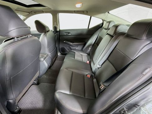 Certified 2022 Nissan Altima 2.5 SR w/ Midnight Edition Package image 26