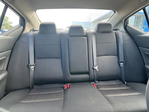 Used 2024 Nissan Altima 2.5 SV image 14