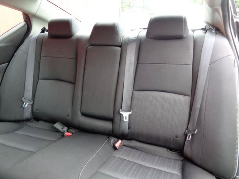 Used 2019 Nissan Altima 2.5 SV FWD image 9