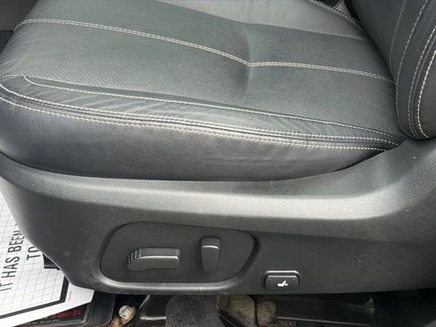 Used 2018 Subaru Forester 2.5i Touring w/ 50th Anniversary Edition AWD/4WD image 17