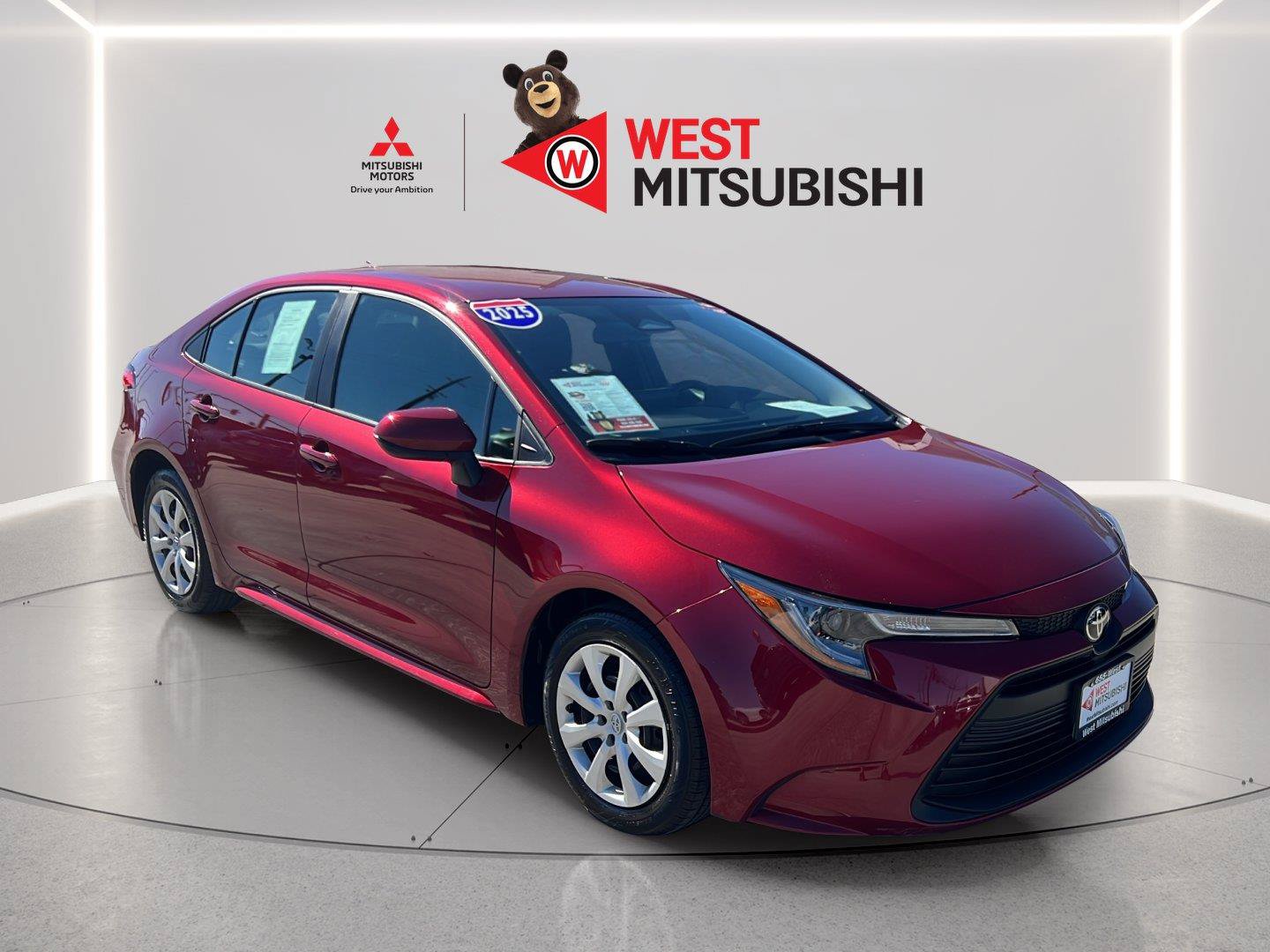 Used 2025 Toyota Corolla LE FWD image 7