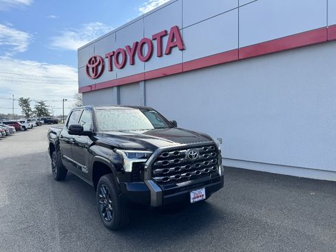 New 2026 Toyota Tundra Platinum AWD/4WD image 1