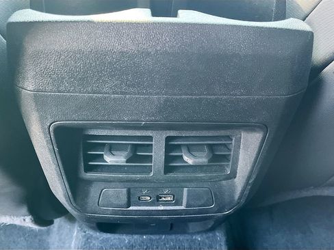 Used 2024 Chevrolet Colorado Z71 w/ Z71 Convenience Package 2 AWD/4WD image 25