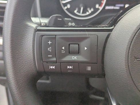 Certified 2023 Nissan Rogue SV image 28