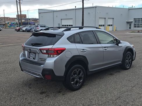 Used 2022 Subaru Crosstrek 2.5i Sport w/ Moonroof Package image 5