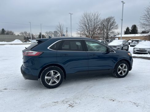 Certified 2020 Ford Edge SEL w/ Convenience Package image 3