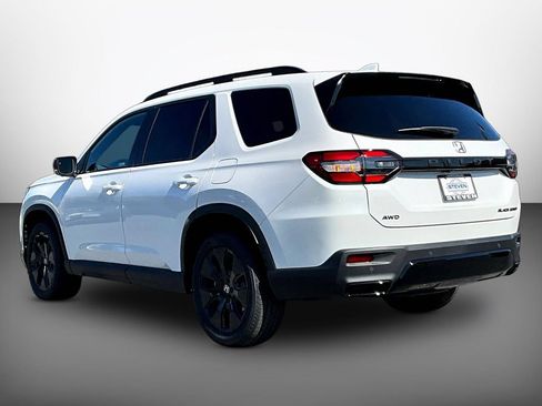 New 2026 Honda Pilot Black Edition image 4