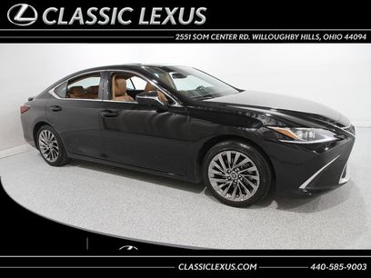 Certified 2025 Lexus ES 300h w/ Luxury Package