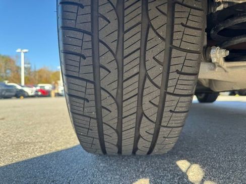 Used 2023 Ford Explorer Limited w/ Equipment Group 301A image 29