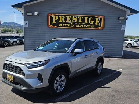 Used 2025 Toyota RAV4 XLE AWD/4WD image 1