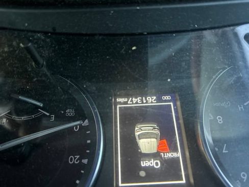 Used 2015 Toyota Highlander XLE AWD/4WD image 10