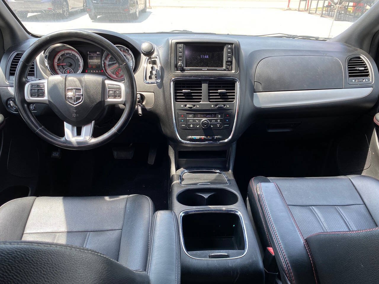 Used 2019 Dodge Grand Caravan GT FWD image 19