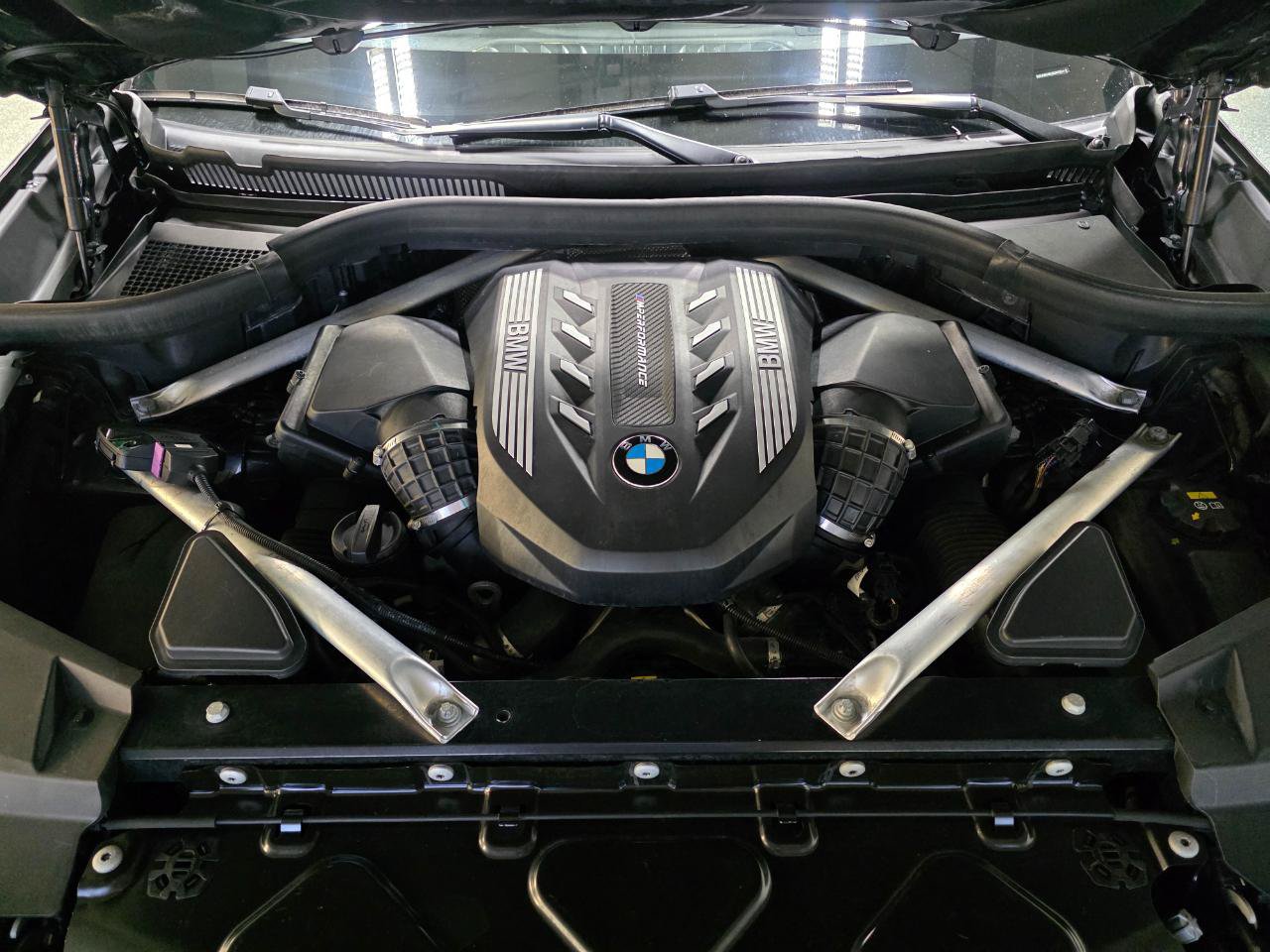 Used 2020 BMW X5 M50i w/ Executive Package AWD/4WD image 53