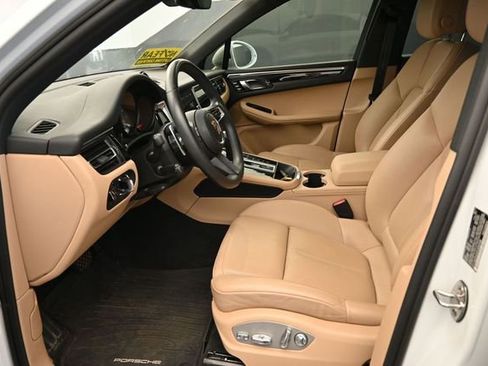 Used 2023 Porsche Macan S AWD/4WD image 14