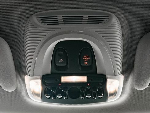 Used 2023 MINI Cooper SE image 36