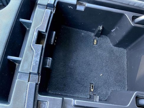 Used 2018 Chevrolet Silverado 1500 LT w/ Texas Edition image 26