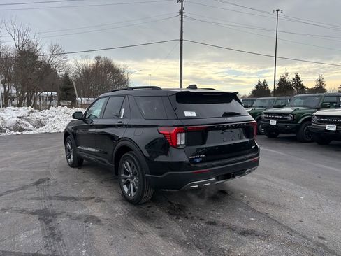 New 2026 Ford Explorer Active w/ Active Comfort Package image 19
