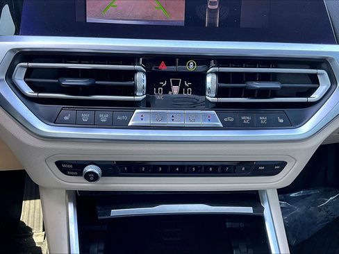 Used 2021 BMW 330i Sedan w/ Driving Assistance Package image 15