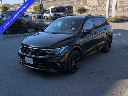 Used 2024 Volkswagen Tiguan SE R-Line FWD image 1