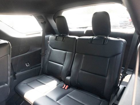 Used 2025 Ford Explorer ST-Line w/ Premium Package RWD image 22