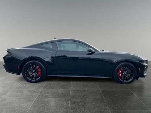 Used 2025 Ford Mustang GT Premium RWD image 11