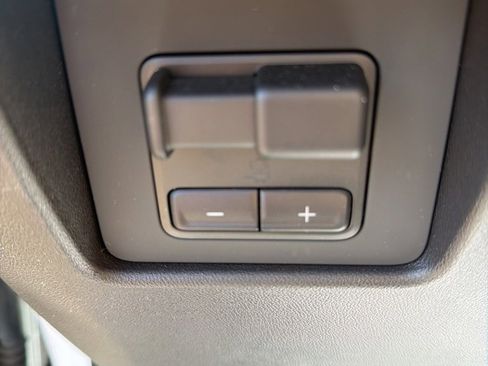 Used 2024 GMC Canyon AT4 w/ AT4 Premium Package image 26