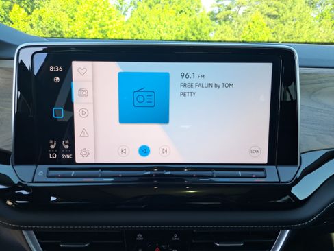 Used 2026 Volkswagen Atlas SE FWD image 23