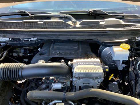 Used 2023 RAM 1500 Laramie AWD/4WD image 32